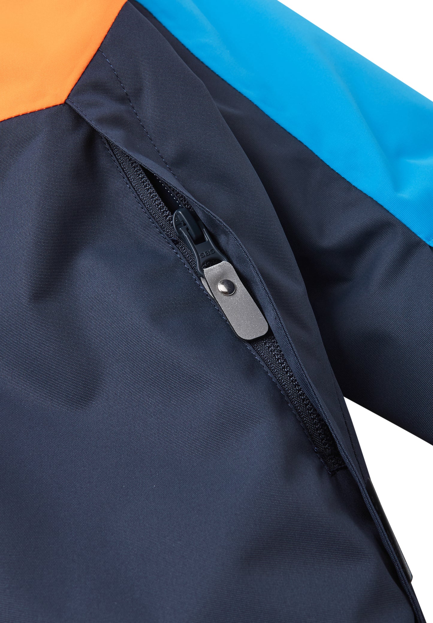 REIMA TEC Skijacke/Winterjacke Autti <br>Gr. 104, 110, 116, 122, 134, 140<br> Schneefang & verstellbare Ärmelbündchen<br> funktionelle Details<br> WS 10'000 mm