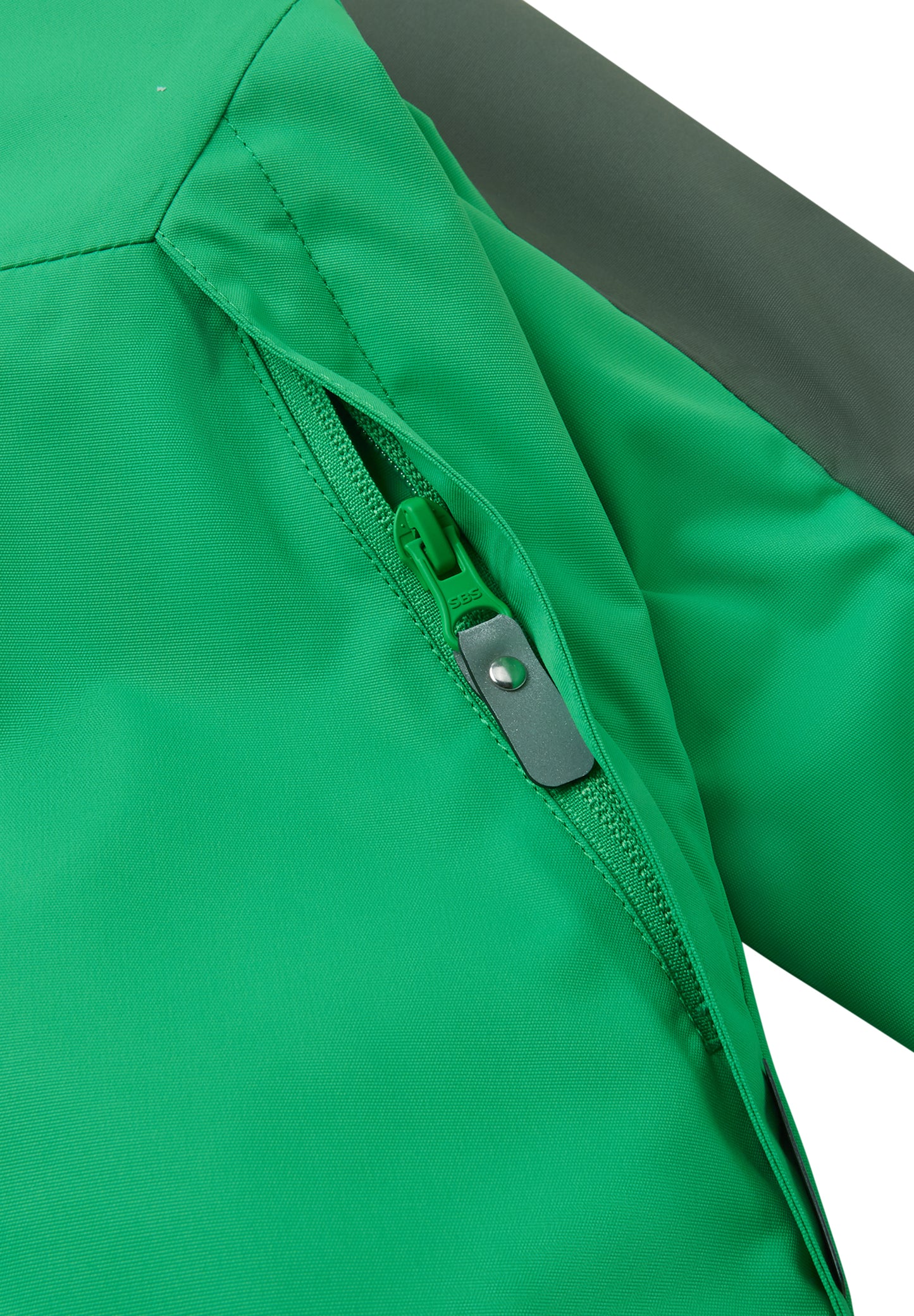 REIMA TEC Skijacke/Winterjacke Autti <br>Gr. 104, 110, 116, 122, 134, 140<br> Schneefang & verstellbare Ärmelbündchen<br> funktionelle Details<br> WS 10'000 mm