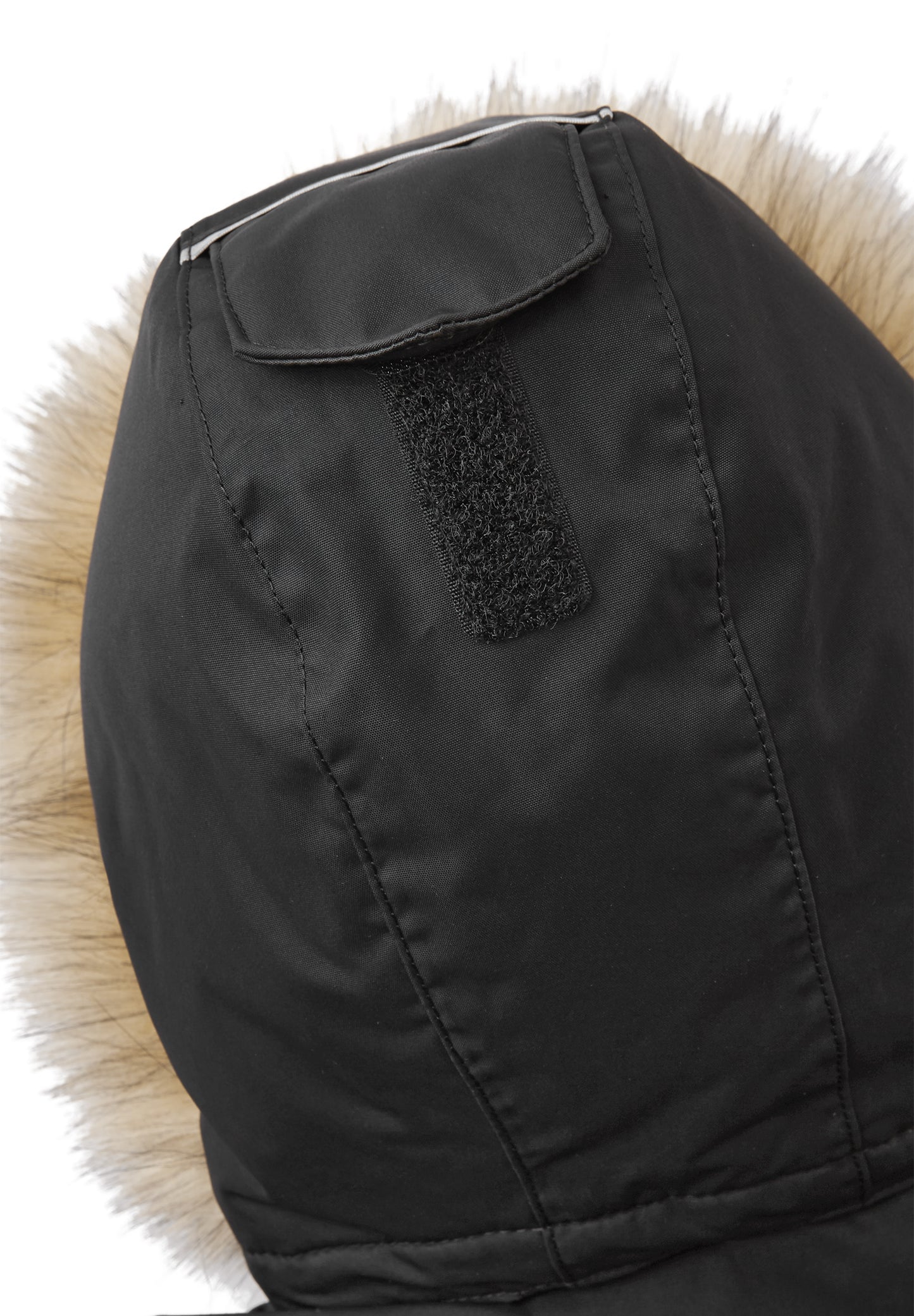 REIMA TEC Winteroverall/Skianzug<br> Gotland <br>Gr. 74 bis 98<br> Po-Bereich extra dick isoliert<br> auch ohne Kunst-Pelz tragbar<br> abnehmbare Fuss-Schlaufen<br> WS >12'000 mm