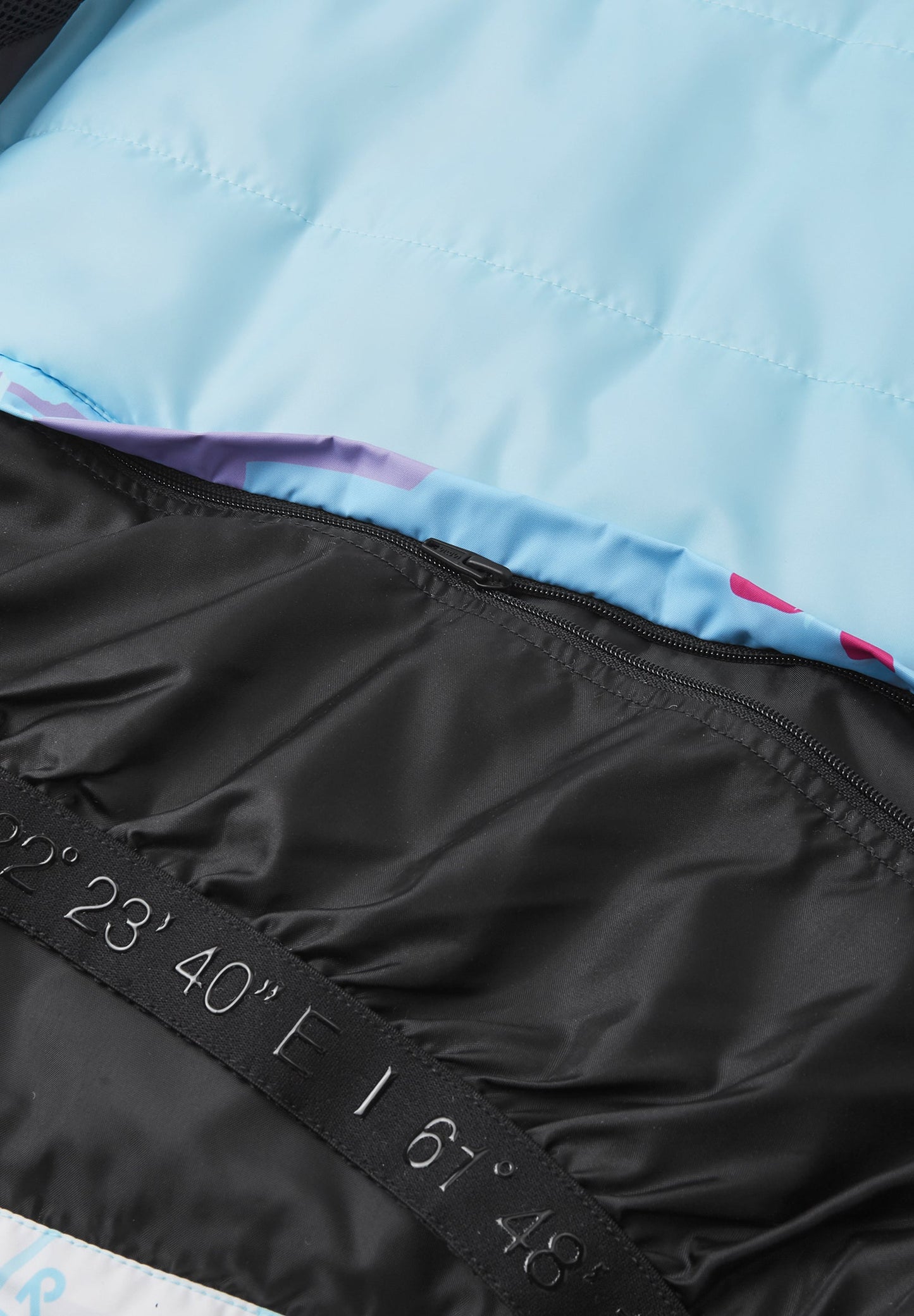 REIMA TEC Skijacke/Winterjacke<br> Kiiruna <br>Gr. 92, 98<br> Schneefang & verstellbare Ärmelbündchen mit Lycraeinsätzen<br> funktionelle Details<br> WS 12'000 mm