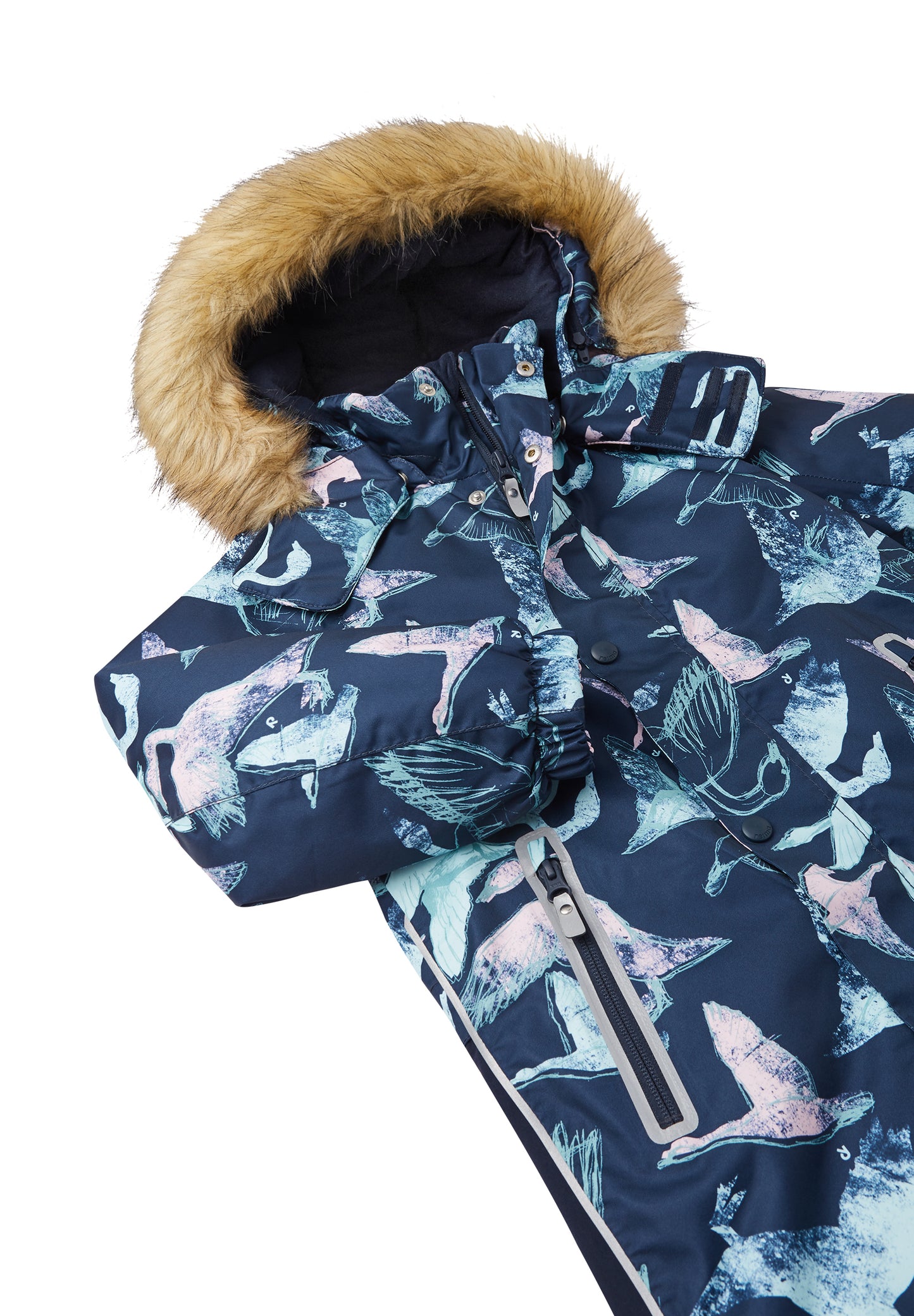 REIMA TEC+ Winteroverall/Skianzug <br>Kipina <br>Gr. 104 bis 140 <br>extra robuster Po-Bereich <br> Taille regulierbar <br> Beinende mit Druckknopf erweiterbar<br>auch ohne Kunstpelz tragbar <br>abnehmbare Fuss-Schlaufen<br> WS 12'000 mm