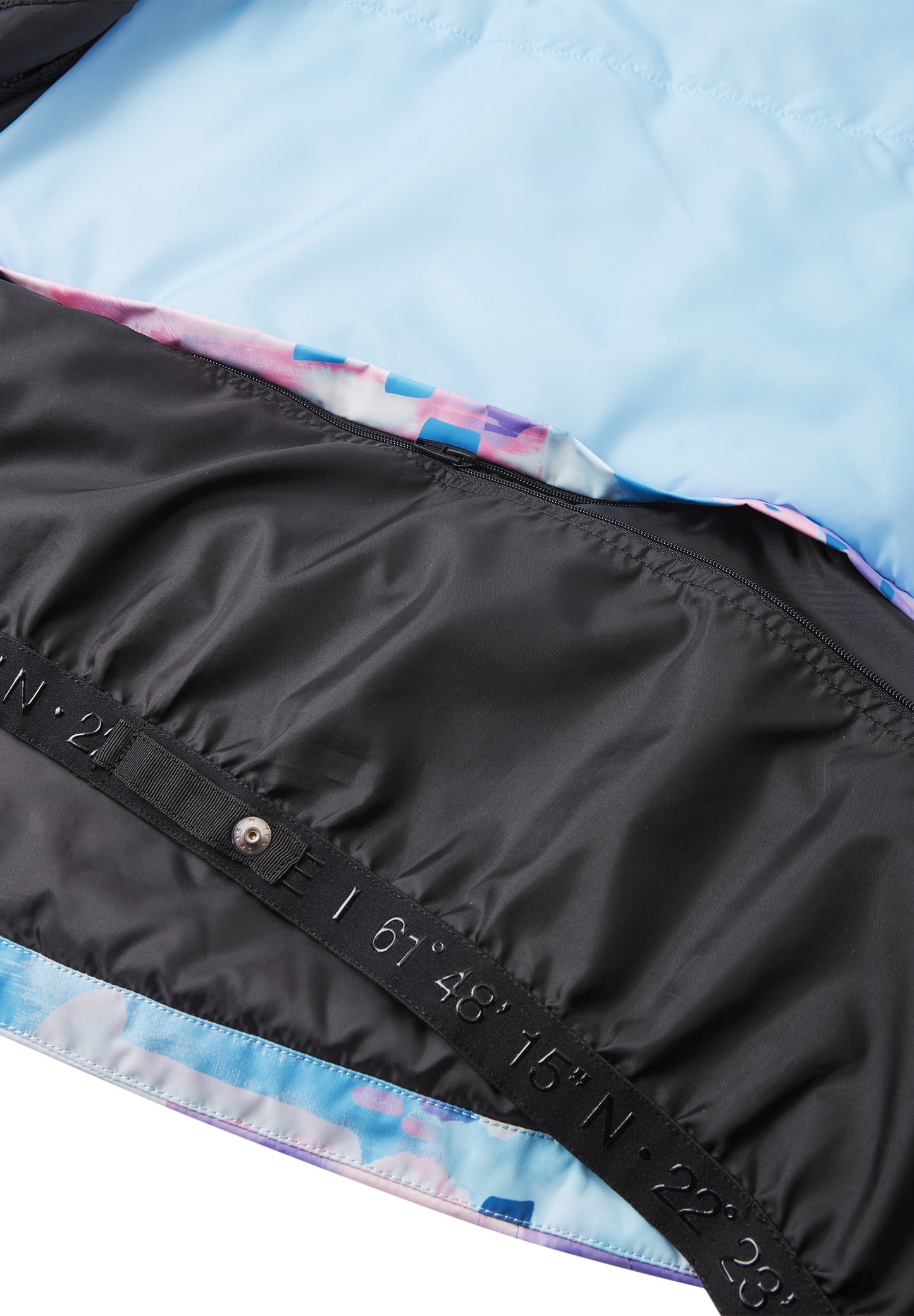 REIMA TEC Skijacke/Winterjacke Posio <br>Gr. 146, 158, 164<br> Schneefang & verstellbare Ärmelbündchen mit Lycraeinsätzen<br> Lüftungs-Reissverschlüsse & wasserabweisende Taschen- und Front-Reissverschlüsse <br>funktionelle Details<br> WS 12'000 mm