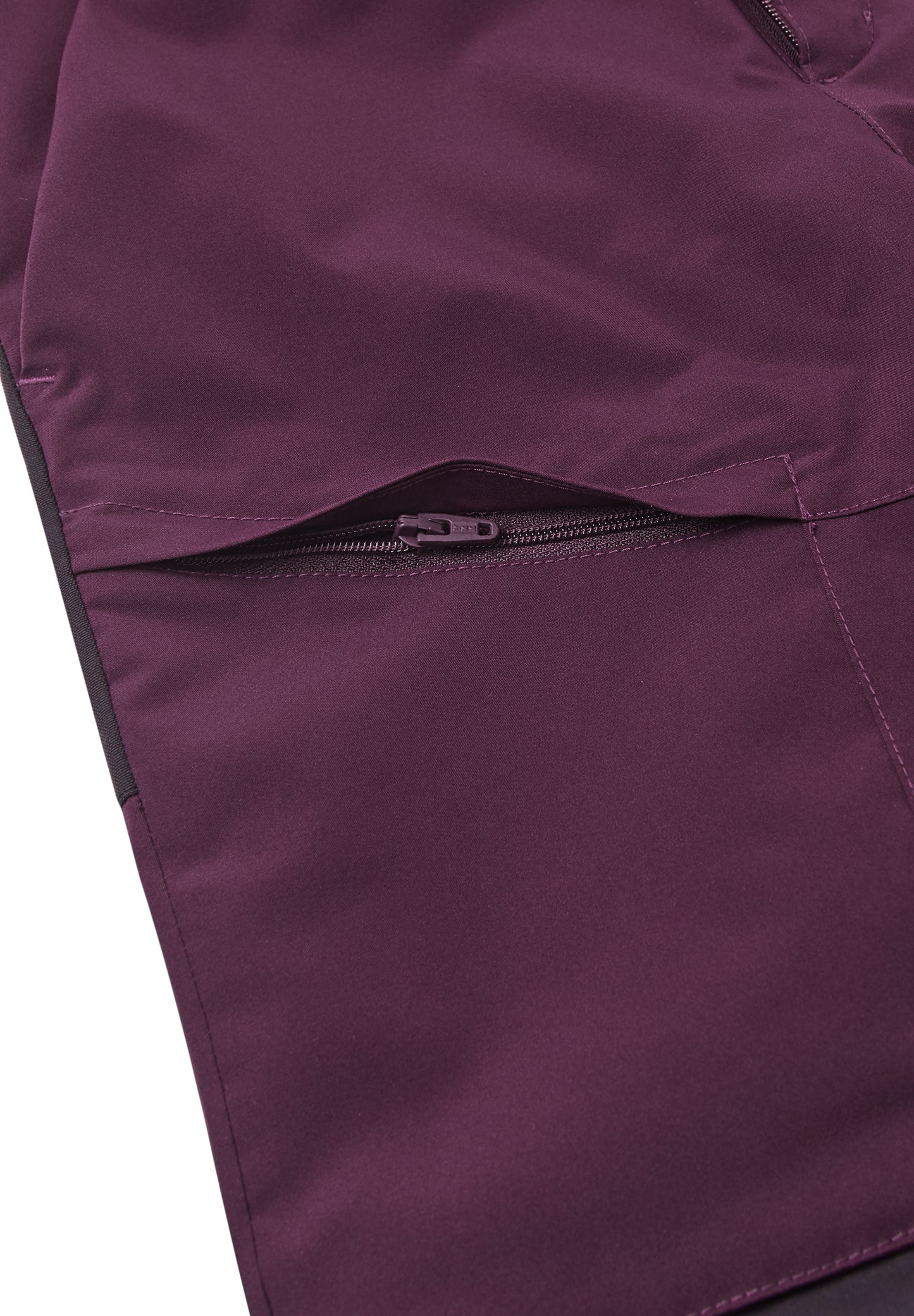 REIMA TEC Regenhose/Outdoorhose <br>Sampu <br>Gr. 110 bis 164 <br>Bund & Bein-Ende anpassbar<br> strapazierfähige Verstärkungen<br> WS 10'000 mm