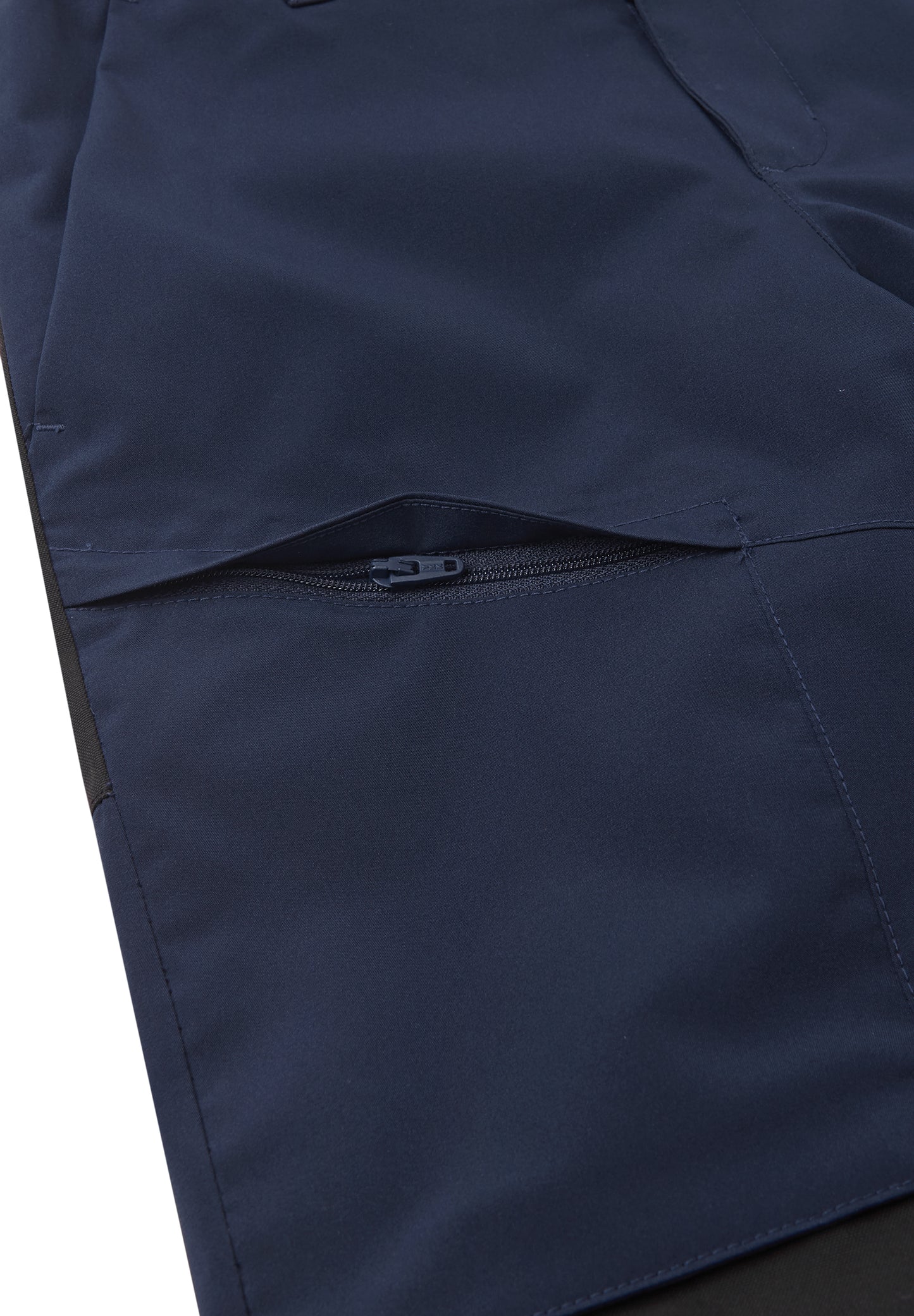 REIMA TEC Regenhose/Outdoorhose <br>Sampu <br>Gr. 110 bis 164 <br>Bund & Bein-Ende anpassbar<br> strapazierfähige Verstärkungen<br> WS 10'000 mm