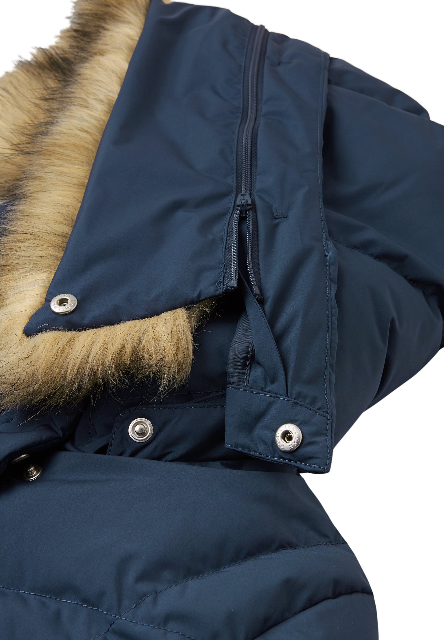 REIMA warmer Wintermantel Siemaus<br> Gr. 134 bis 164<br> warm wattiert mit Fellex (künstliche Daune)<br> lang geschnitten <br>WS 10'000 mm
