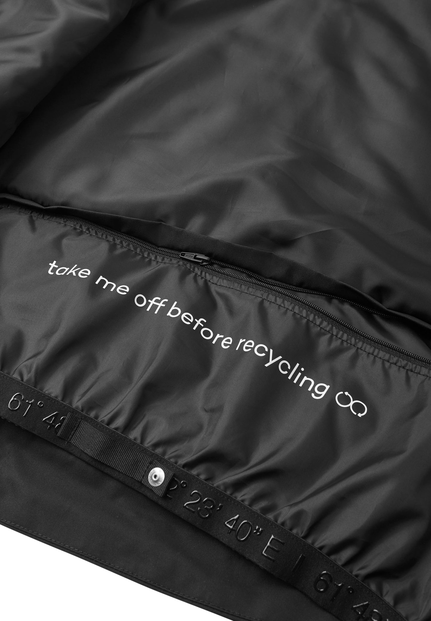REIMA TEC Skijacke/Winterjacke Tieten <br>Gr. 128 bis 164<br> Schneefang & verstellbare Ärmelbündchen mit Lycraeinsätzen<br> funktionelle Details<br> WS 10'000 mm