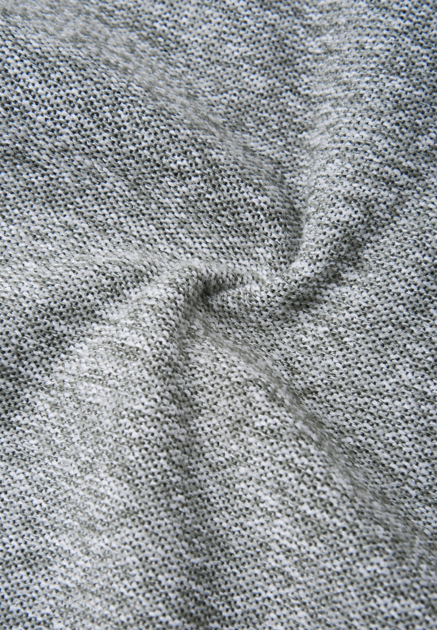 REIMA Kapuzenpullover/Hoodie <br>Haave <br>Gr. 110, 128, 140, 146, 152, 158<br>atmungsaktiv<br> recyceltes Strick-Fleece<br> zum Separat-Tragen<br> warm, 270 g/m2 Dicke
