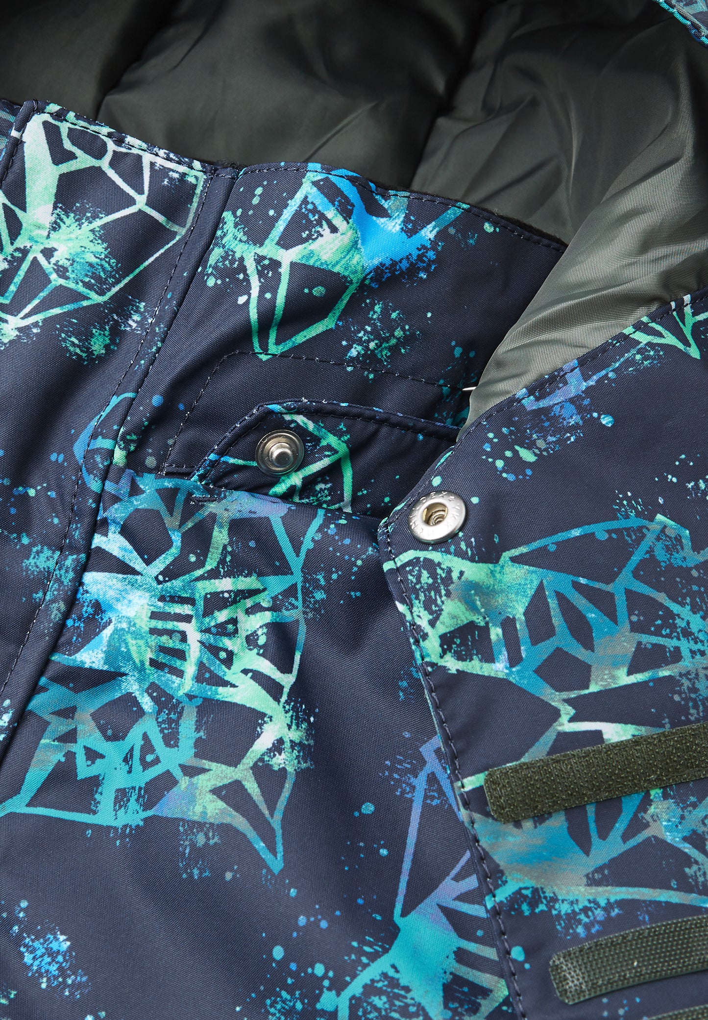 REIMA TEC Skijacke/Winterjacke<br> Kairala <br>Gr. 104 bis 140<br> Schneefang & verstellbare Ärmelbündchen mit Lycraeinsätzen <br>funktionelle Details<br> WS 12'000 mm