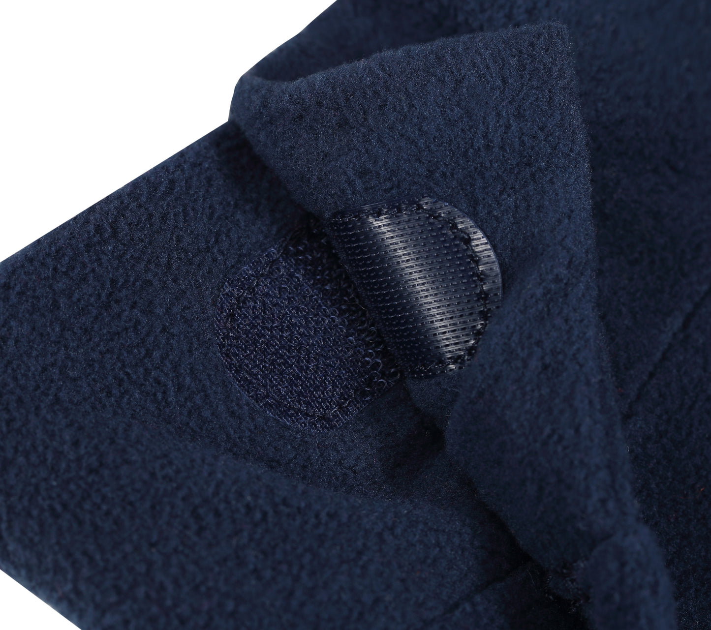 Reima neck warmer / Neck warmer Dollart / Legenda 528639 <br>One size fits all<br> high quality microfleece fleece<br> warms neck and shoulder area, with Velcro fastener