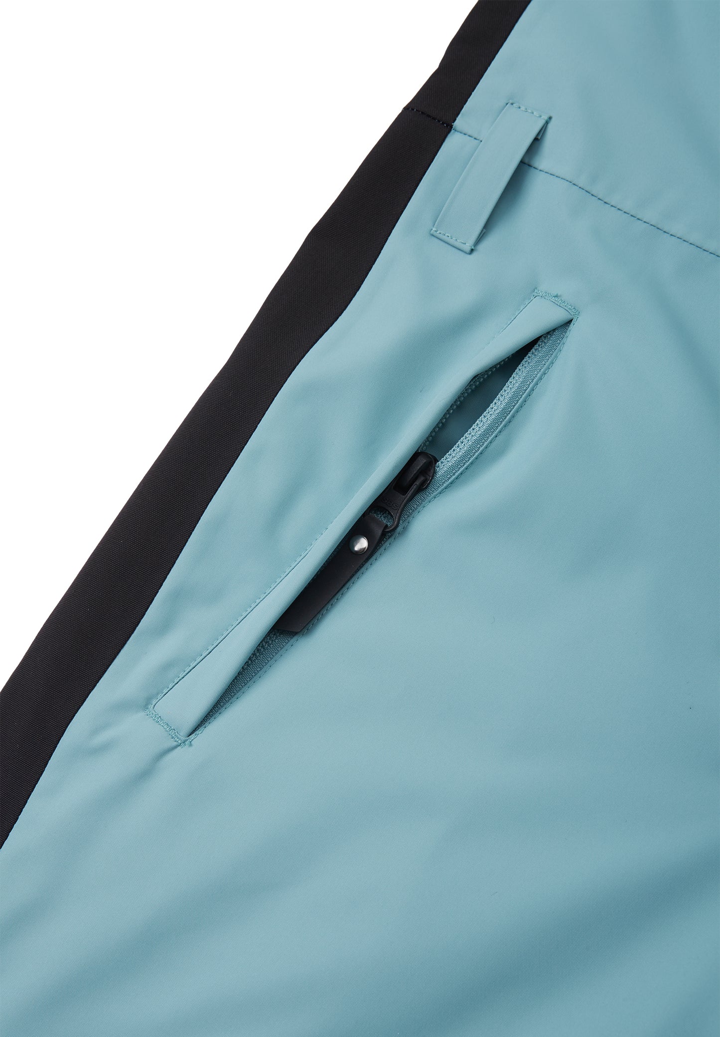 REIMA TEC+ Winteroverall/Skianzug <br>Lemmenjoki<br> Gr. 152 bis 164 <br>extra robuster Po-und Knie/Schienbeinbereich<br>verstellbare Ärmelbündchen & Lycra-Einsätze <br>Taille regulierbar<br>Schneefang am Beinende <br>funktionelle Details <br>WS 12'000 mm