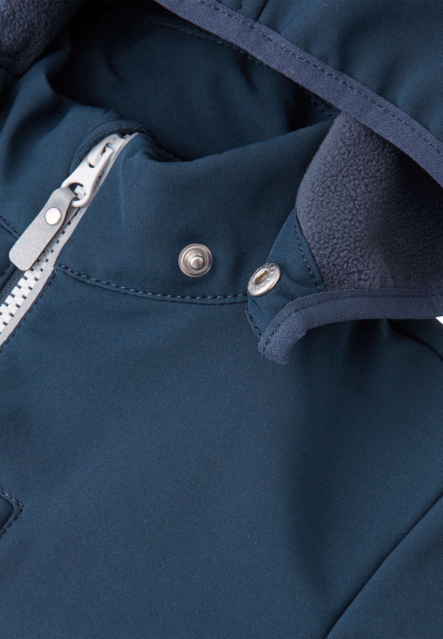 Reima gefütterter Softshell-Overall<br> Nurmes<br>Waldspielgruppe, Outdoor, KiTa<br> Gr. 104, 110, 116, 122, 128<br> innen weiches Fleece, aussen Softshell<br> Bein- und Po extra strapazierfähig<br> abnehmbare Fussgummi<br> WS 10'000 mm