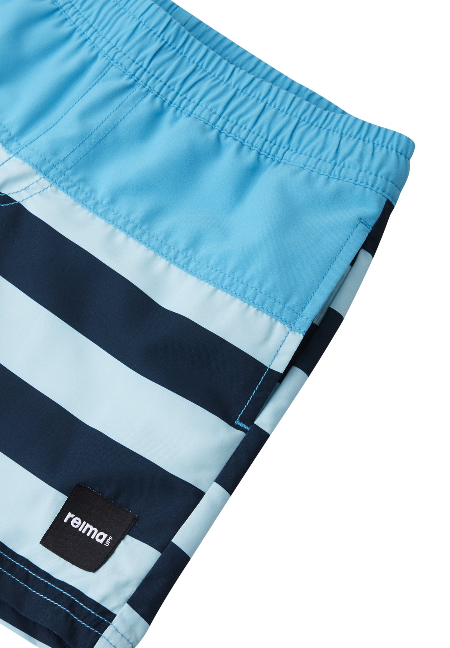 REIMA Badehose<br> Palmu <br>Gr. 110, 116, 140, 146<br> UV-Schutzfaktor 50+<br> schnelltrocknend<br> Netzhose innen <br>Bund regulierbar<br> Länge Mitte Oberschenkel