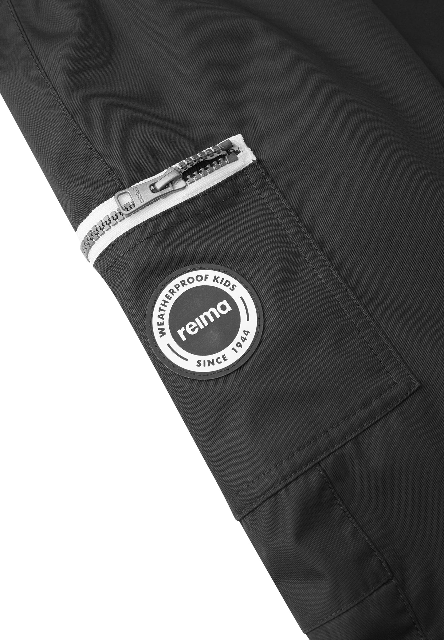 REIMA TEC+ gefütterte Übergangs-/Regenhose / dünne Skihose<br> Tiksi<br>Gr. 92, 98<br> Ideal für die Bauernhof/Wald-Spielgruppe<br> extra robuster Po- und Knie/Schienbeinbereich<br> abnehmbare Träger<br> abnehmbare Fussgummi<br> WS 10'000 mm