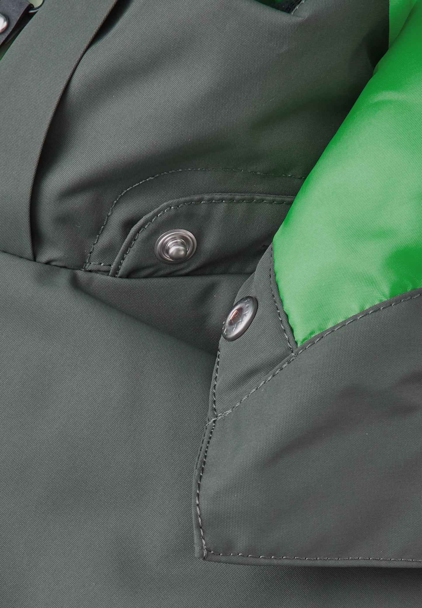 REIMA TEC Skijacke/Winterjacke<br> Tirro <br>Gr. 104, 116, 122, 128, 134, 140, 146, 152, 158, 164<br> Schneefang & verstellbare Ärmelbündchen mit Lycraeinsätzen<br> Lüftungs-Reissverschlüsse<br>funktionelle Details<br> WS 12'000 mm