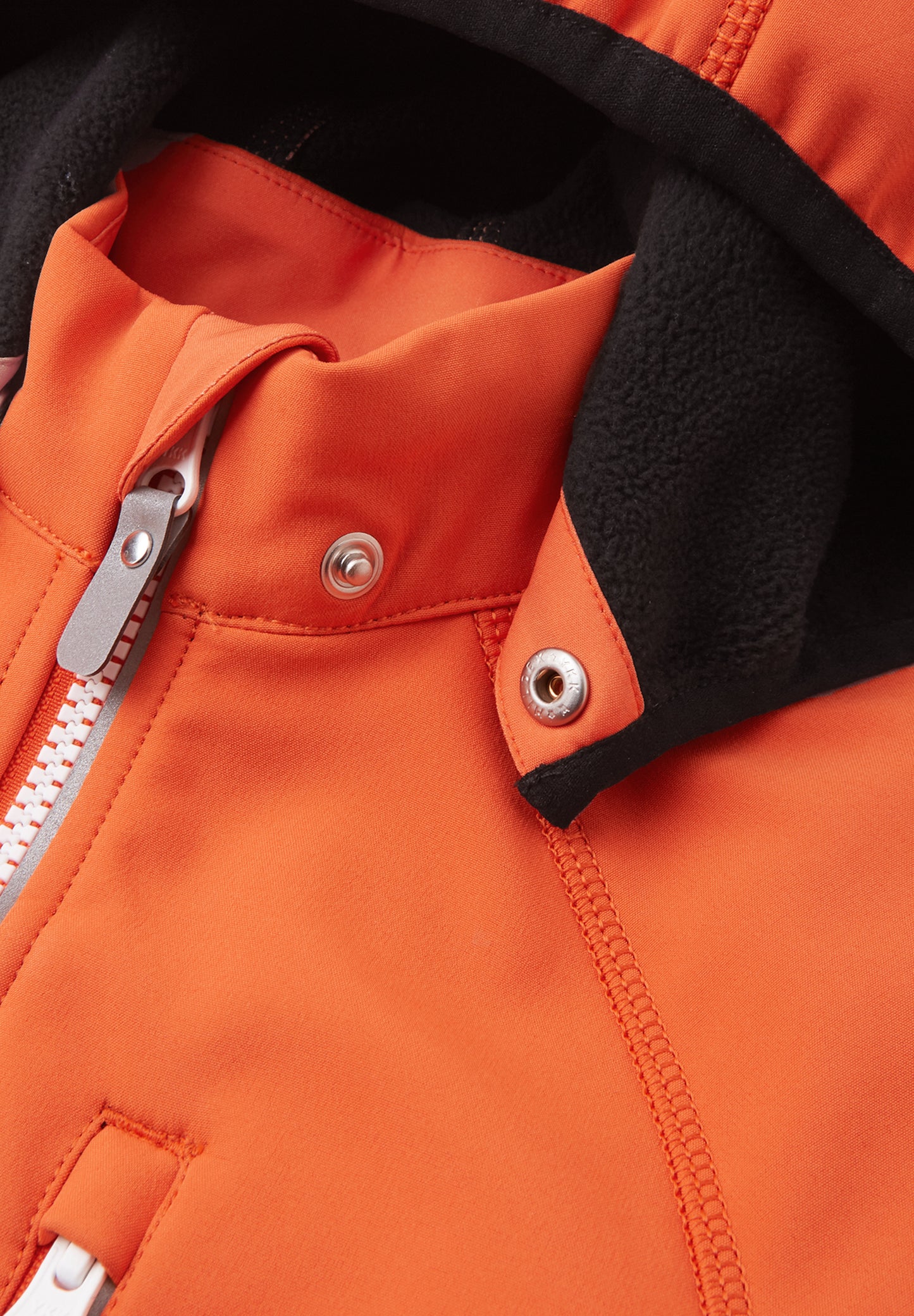 REIMA gefütterte Softshell-Jacke <br>Vantti <br>Gr. 80 bis 140<br> aussen Softshell<br> innen weiches Fleece <br>WS 10'000 mm