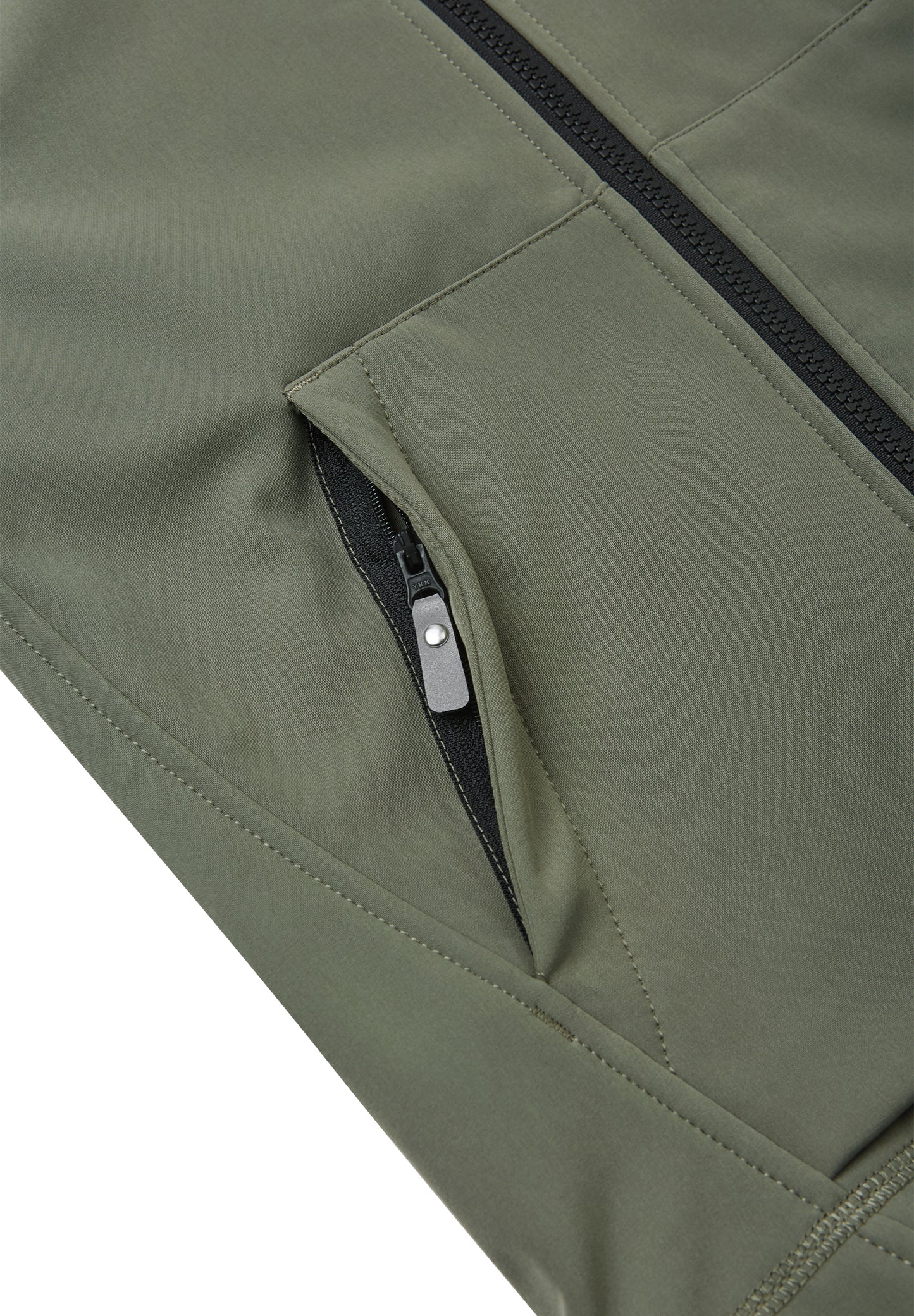 REIMA gefütterte Softshell-Jacke <br>Sipoo <br>Gr. 122, 134, 140, 152, 158, 164<br> aussen Softshell <br>innen weiches Fleece <br>WS 10'000 mm