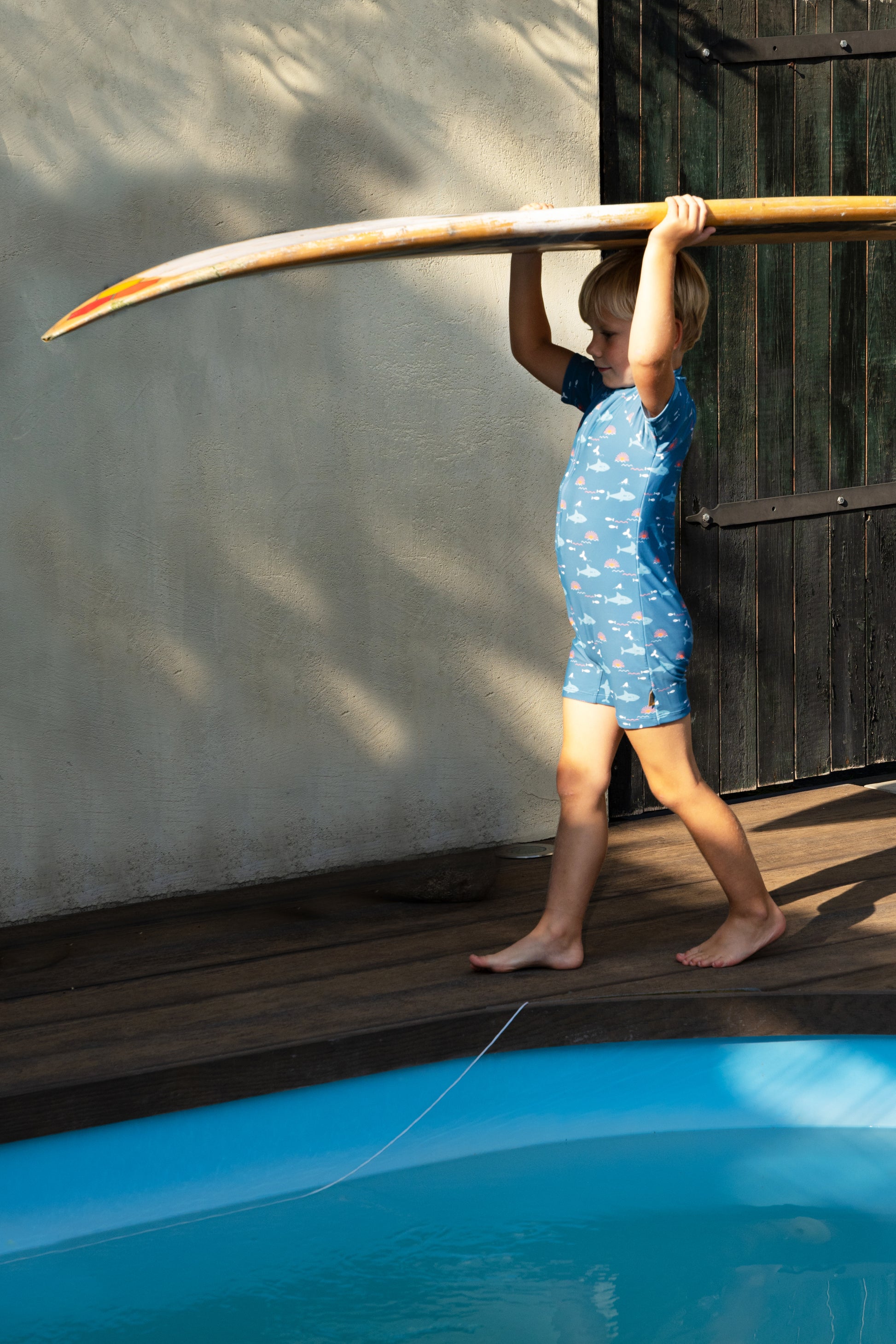 FRESK Kinder Badeanzug / Schwimmoverall / Swimsuit mit UV-Schutz blau Hai