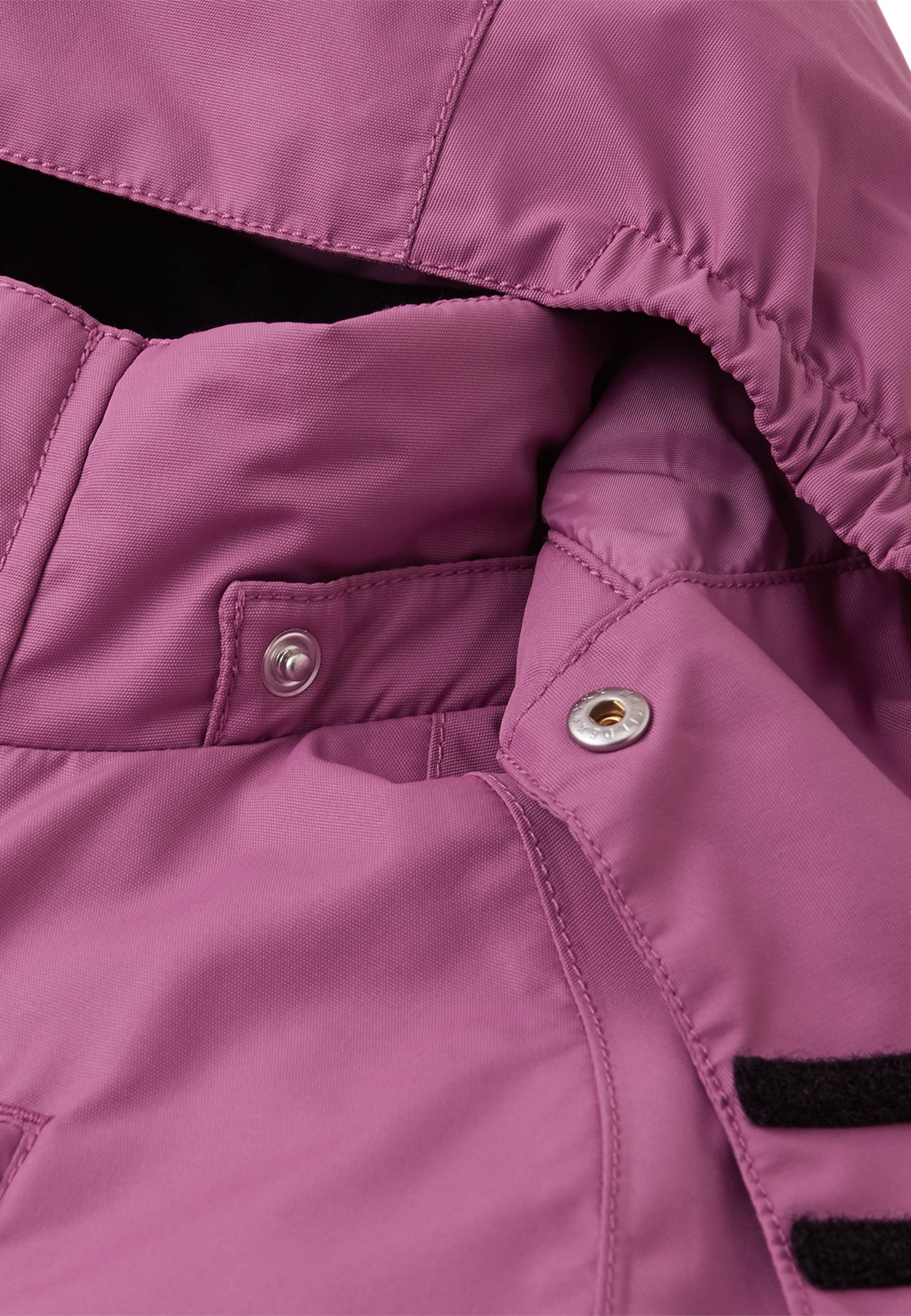 REIMA TEC+ Winteroverall/Skianzug <br>Kaunisto <br>Gr. 104, 110, 116, 128, 140 <br>extra robuste Po- und Knie/Schienbeinbereiche <br>abnehmbare Fuss-Schlaufen<br> WS 12'000 mm