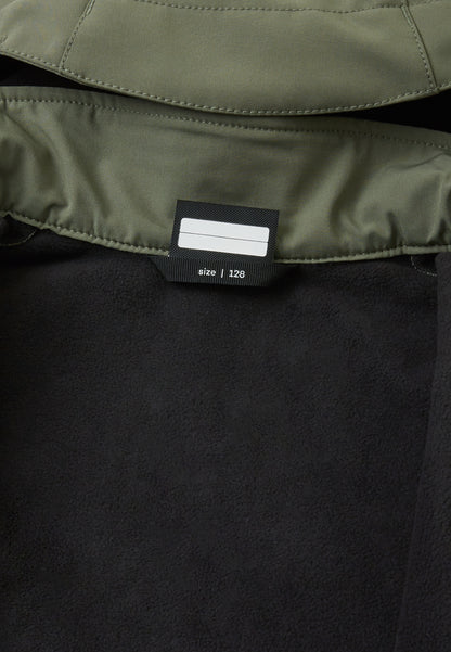 REIMA gefütterte Softshell-Jacke <br>Koivula <br>Gr. 152, 164<br> aussen Softshell <br>innen weiches Fleece <br>WS 10'000 mm