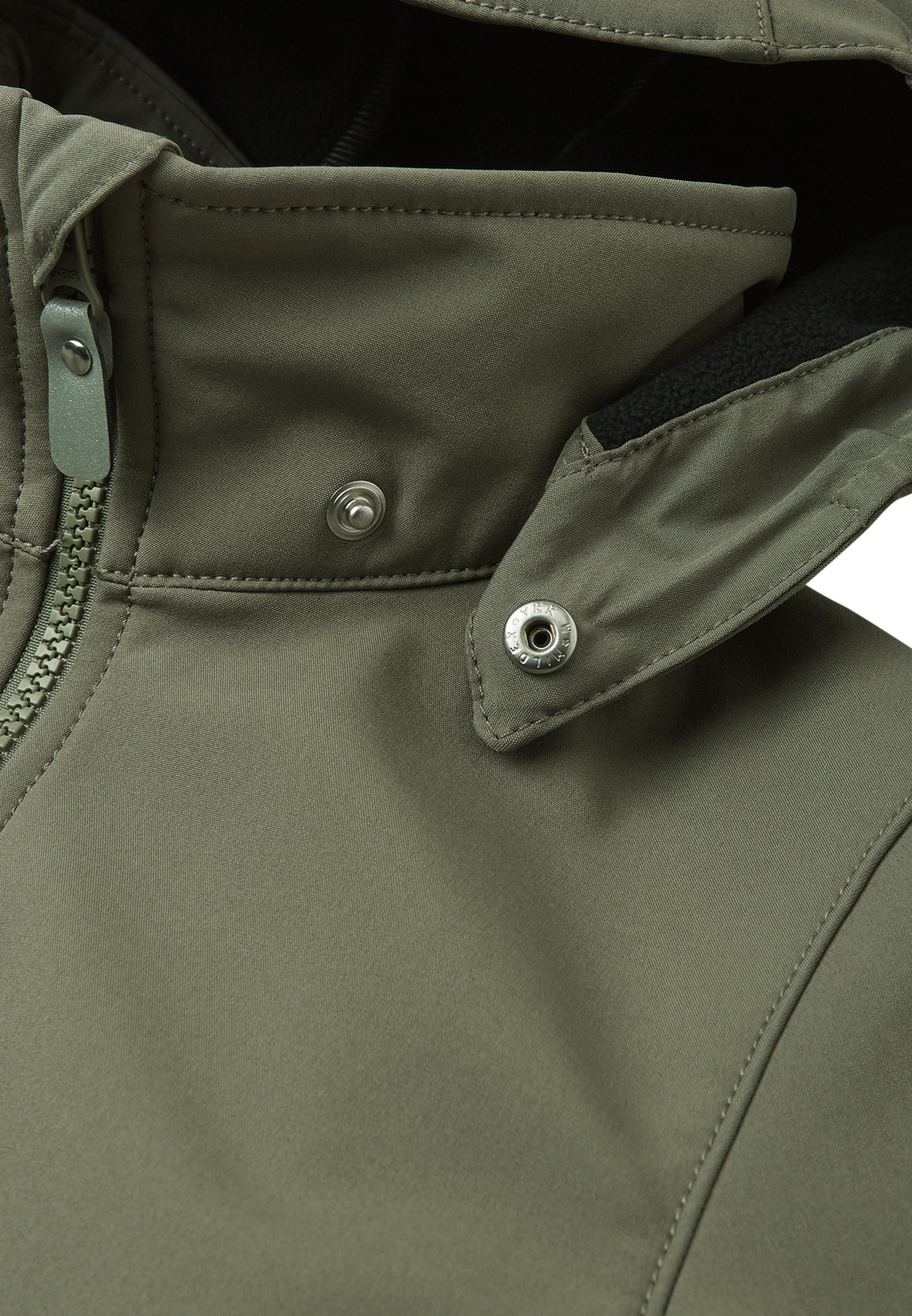 REIMA gefütterte Softshell-Jacke <br>Koivula <br>Gr. 152, 164<br> aussen Softshell <br>innen weiches Fleece <br>WS 10'000 mm