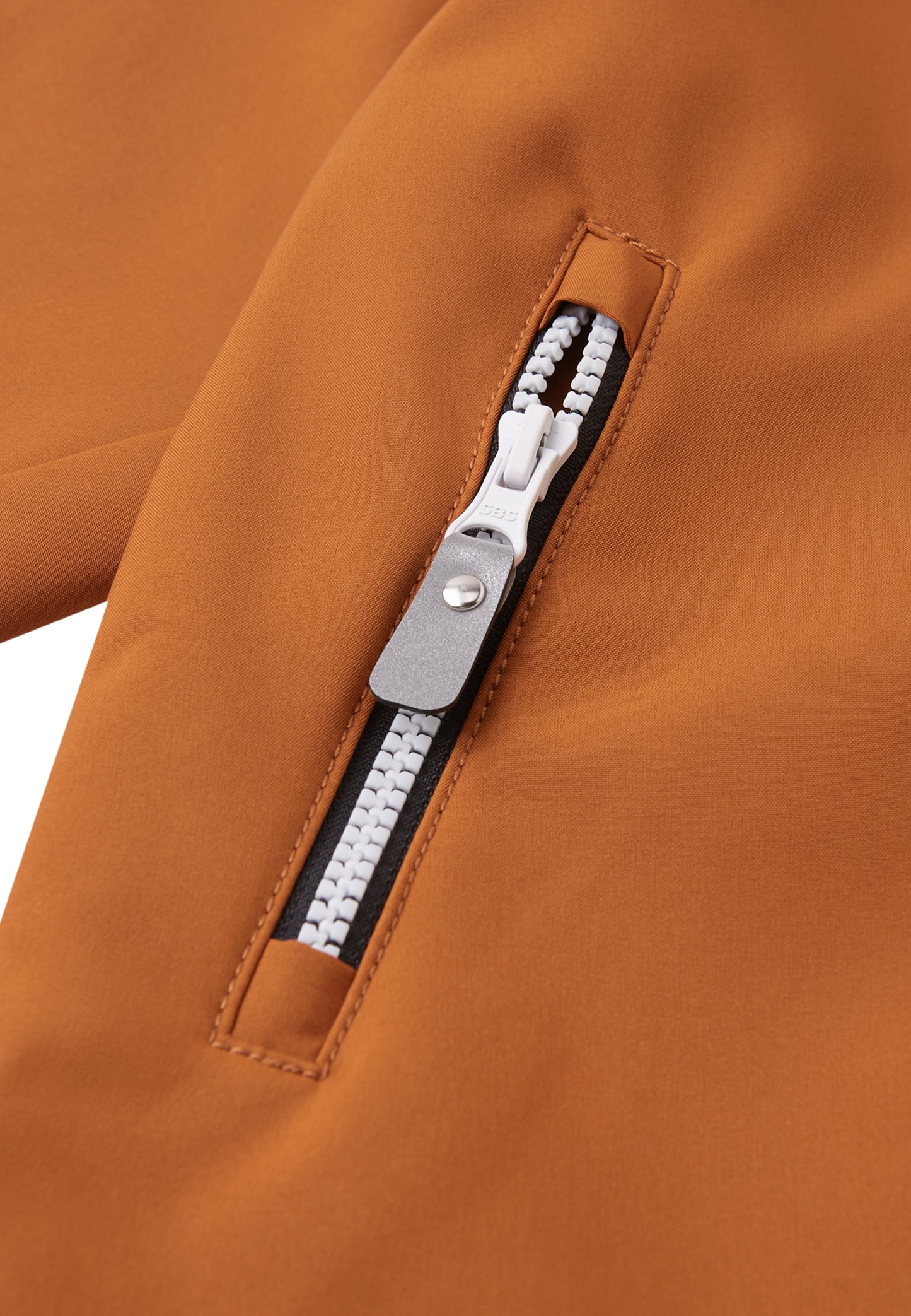 REIMA gefütterter Softshell-Overall<br> Mjosa <br>Waldspielgruppe, Outdoor, KiTa<br> Gr. 86 - 98<br> innen warmes Fleece<br> Bein- und Po extra strapazierfähig<br> abnehmbare Fussgummi<br> WS 12'000 mm