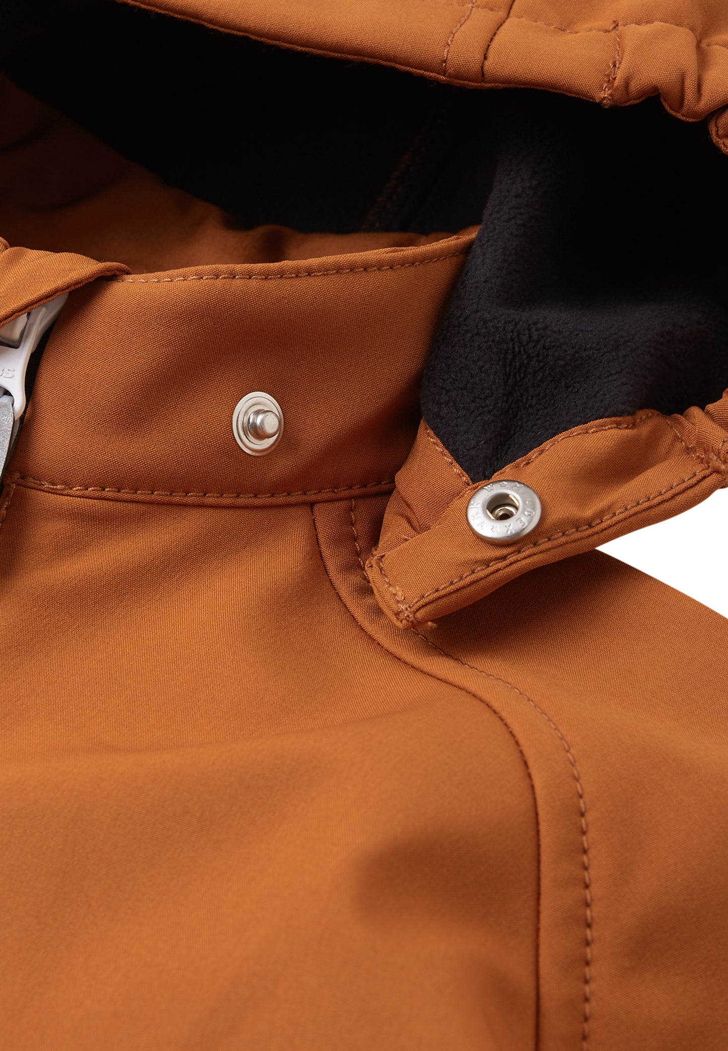 REIMA gefütterter Softshell-Overall<br> Mjosa <br>Waldspielgruppe, Outdoor, KiTa<br> Gr. 86 - 98<br> innen warmes Fleece<br> Bein- und Po extra strapazierfähig<br> abnehmbare Fussgummi<br> WS 12'000 mm