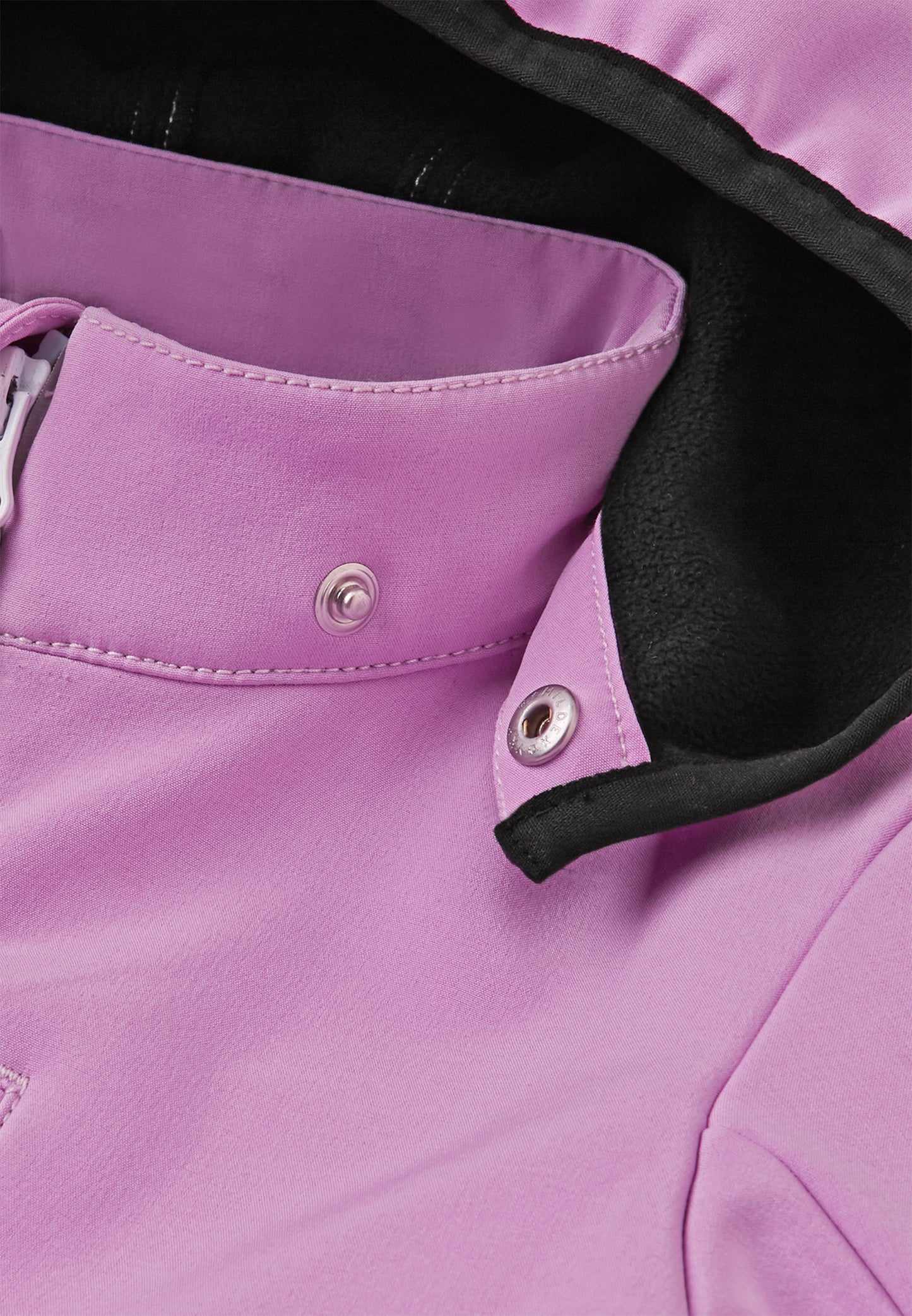 REIMA gefütterter Softshell-Overall<br> Nurmes<br>Gr. 122<br> Waldspielgruppe, Outdoor, KiTa<br>  innen weiches Fleece, aussen Softshell<br> Bein- und Po extra strapazierfähig<br> abnehmbare Fussgummi<br> WS 10'000 mm