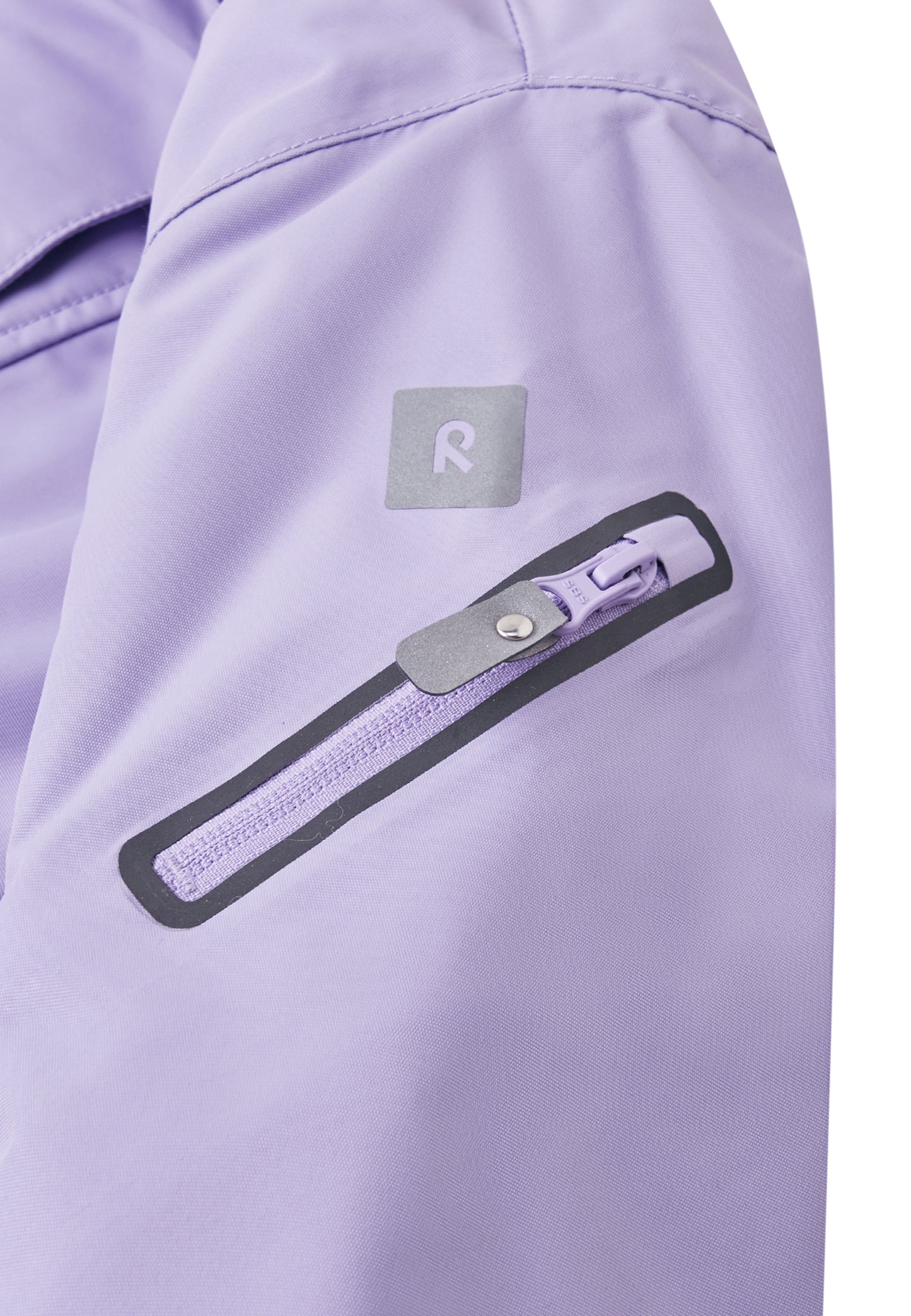REIMA TEC Winteroverall/Skianzug Reach <br>Gr. 134, 146, 164<br>robuster Po- und Knie/Schienbeinbereich <br>verstellbare Ärmelbündchen&Lycra-Einsätze <br> Taille regulierbar<br> Schneefang <br>funktionelle Details <br>WS >12'000 mm