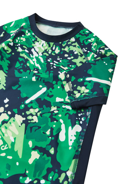 REIMA Badeshirt <br>Uiva <br>Gr. 104, 110, 116, 122, 134, 140<br> UV-Schutzfaktor 50+<br> schnelltrocknend