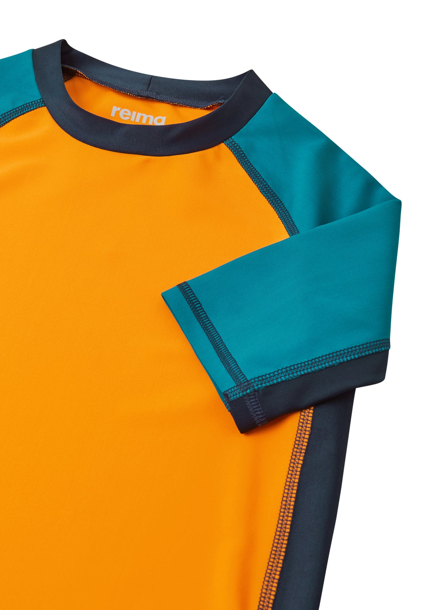 REIMA Badeshirt <br>Uiva <br>Gr. 104 - 134<br> UV-Schutzfaktor 50+<br> schnelltrocknend