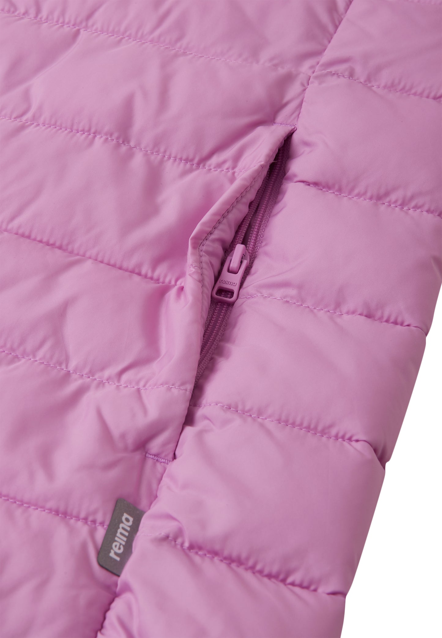 REIMA dünne Übergangs-Jacke daunenähnlich<br> Untu<br> Gr. 104,110,116,134,146,152,158,164<br> mit Fellex wattiert (künstliche Daune) <br> zum Separat- oder Darunter Tragen<br> WS 10'000 mm