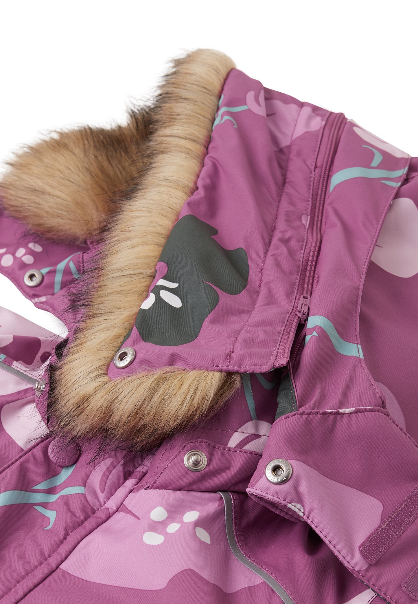 REIMA TEC+ Winteroverall/Skianzug <br>Kipina <br>Gr. 128<br>extra robuster Po-Bereich <br>Taille regulierbar<br> Beinende mit Druckknopf erweiterbar<br> Kunstpelz abnehmbar <br>abnehmbare Fuss-Schlaufen<br> extra warm<br> WS 12'000 mm