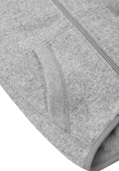 REIMA Jacke Strick-Fleece<br> Hopper <br>Gr. 110, 116, 122, 134, 140<br> atmungsaktiv<br> etwas dickere Qualität<br> zum Separat-Tragen<br> sehr warm, 310 g/m2 Dicke