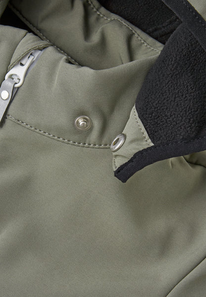 REIMA gefütterter Softshell-Overall<br> Nurmes<br>Gr. 104, 116 122<br> Waldspielgruppe, Outdoor, KiTa<br> innen weiches Fleece, aussen Softshell<br> Bein- und Po extra strapazierfähig<br> abnehmbare Fussgummi<br> WS 10'000 mm