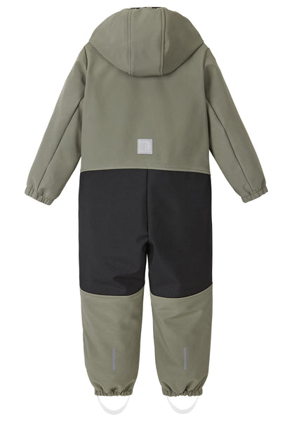 REIMA gefütterter Softshell-Overall<br> Nurmes<br>Gr. 104, 116 122<br> Waldspielgruppe, Outdoor, KiTa<br> innen weiches Fleece, aussen Softshell<br> Bein- und Po extra strapazierfähig<br> abnehmbare Fussgummi<br> WS 10'000 mm